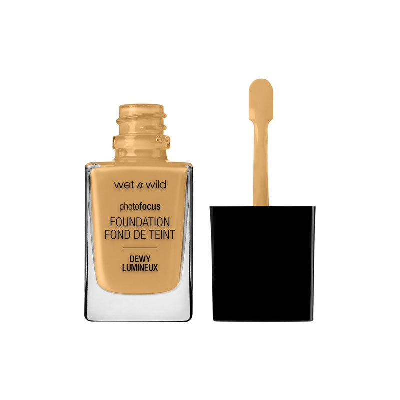 Wet N Wild Photo Focus Foundation Dewy - Desert Beige (28ml)
