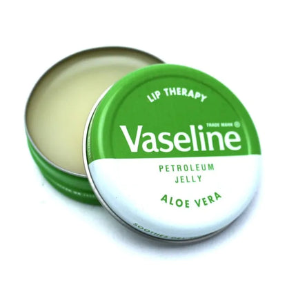 Vaseline Lip Therapy – Aloe Vera (20gm)