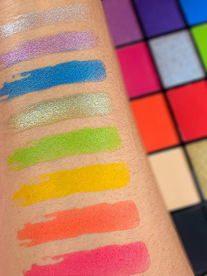 Makeup Revolution Reloaded Eyeshadow Palette Euphoria (16.5g)