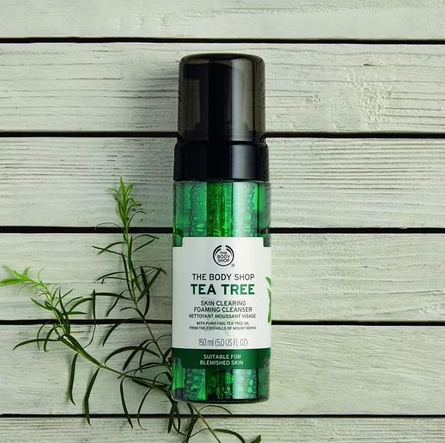 The Body Shop Tea Tree Skin Clearing Foaming Cleanser (150ml)